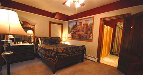 The Lion And The Rose Bed & Breakfast Whitefield 外观 照片
