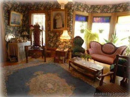 The Lion And The Rose Bed & Breakfast Whitefield 内观 照片